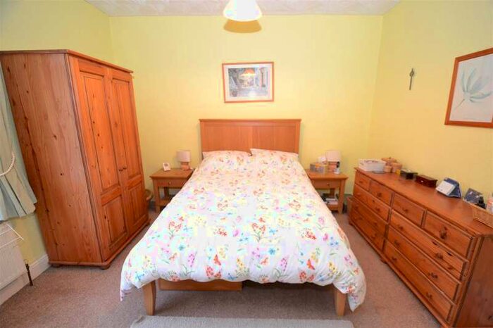 3 Bedroom Terraced House For Sale In First Street, Low Moor, Bradford, BD12