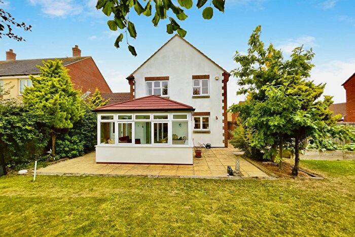 4 Bedroom Link Detached House For Sale In Holm View, Watchet, TA23