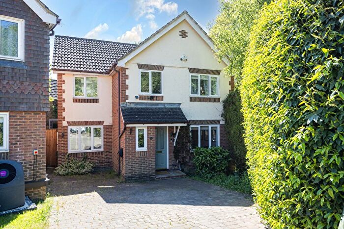 4 Bedroom Detached House For Sale In Guildford, Surrey, GU4