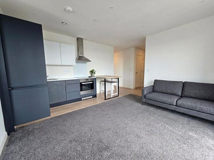 2 Bedroom Apartment For Sale In Exchange Point, Embankment West, New Kings Head Yard, Salford, M3
