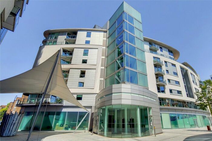 2 Bedroom Flat To Rent In Empire Square East, Empire Square, London, SE1