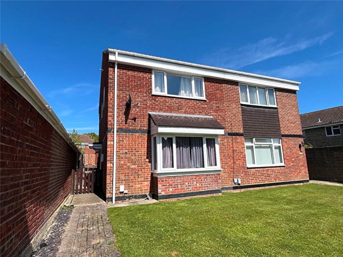 3 Bedroom Semi Detached House For Sale In Henley Gardens, Fareham, Hampshire, PO15