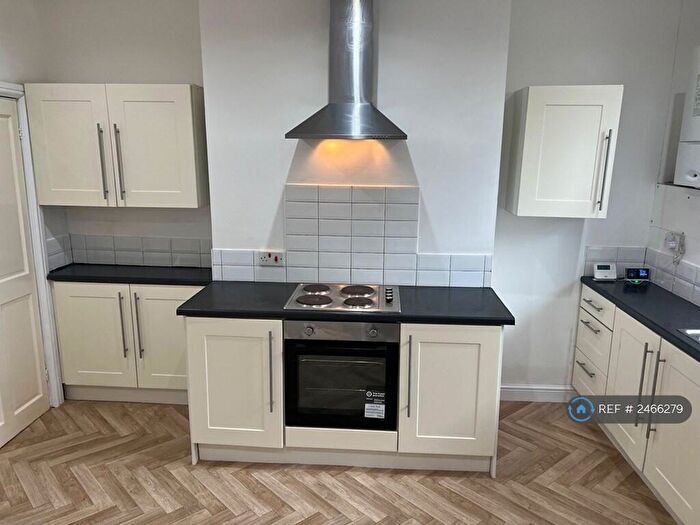 3 Bedroom Terraced House To Rent In Doncaster Road, Barnsley, S70