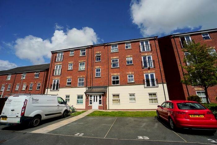 2 Bedroom Apartment To Rent In Lilac Gardens, Bolton, BL3