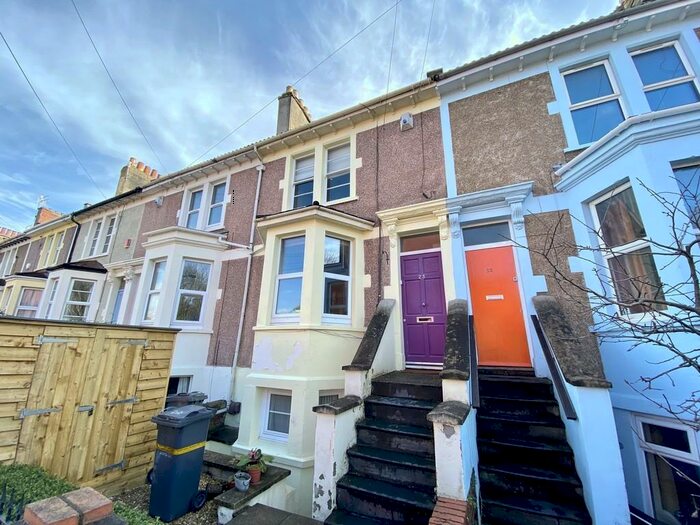 2 Bedroom Apartment To Rent In Southville, Dean Lane, BS3