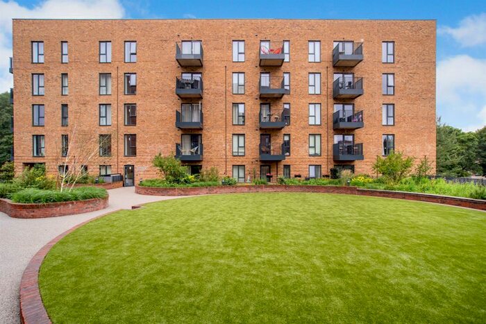 2 Bedroom Flat For Sale In Dacorum Way, Hemel Hempstead, HP1