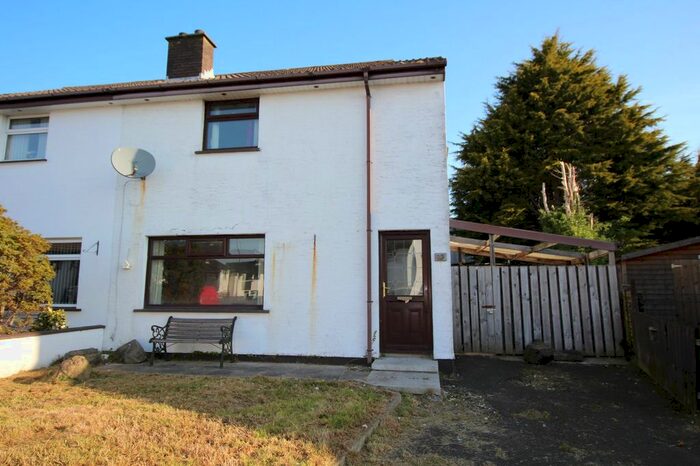 3 Bedroom Semi-Detached House For Sale In Lennox Avenue, Carrickfergus, BT38