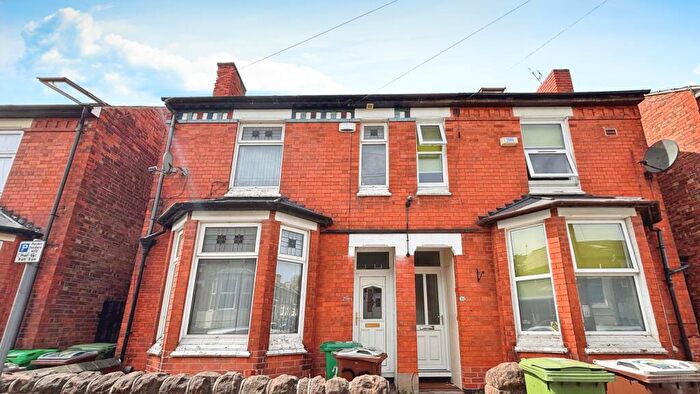 4 Bedroom Terraced House To Rent In Teversal Avenue, NG7