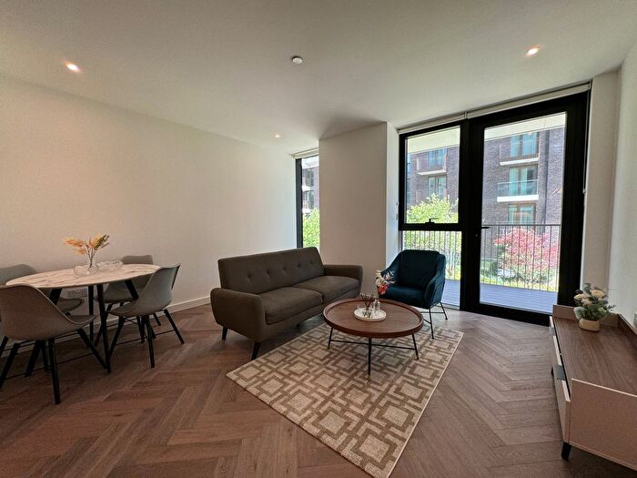 1 Bedroom Flat To Rent In Gauging Square, London, E1W