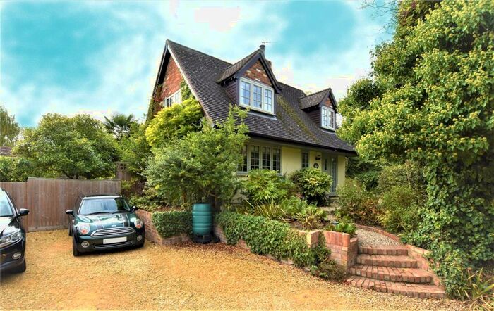 3 Bedroom Detached House For Sale In Dene Hollow, Chilton, Oxfordshire, OX11