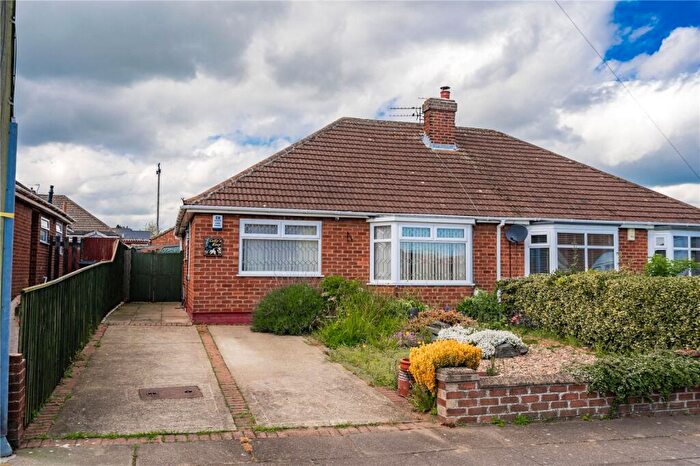 2 Bedroom Bungalow For Sale In Ellesmere Rise, Grimsby, Lincolnshire, DN34
