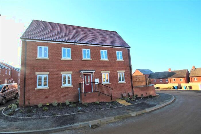 2 Bedroom Flat To Rent In Brasher Drive, Kettering, Northamptonshire, NN15