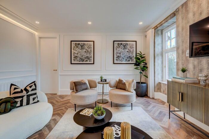 2 Bedroom Apartment For Sale In Two Bedroom Apartment, High Beech, Essex, EN9