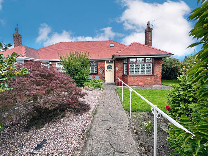 2 Bedroom Bungalow For Sale In West Drive, Thornton, FY5