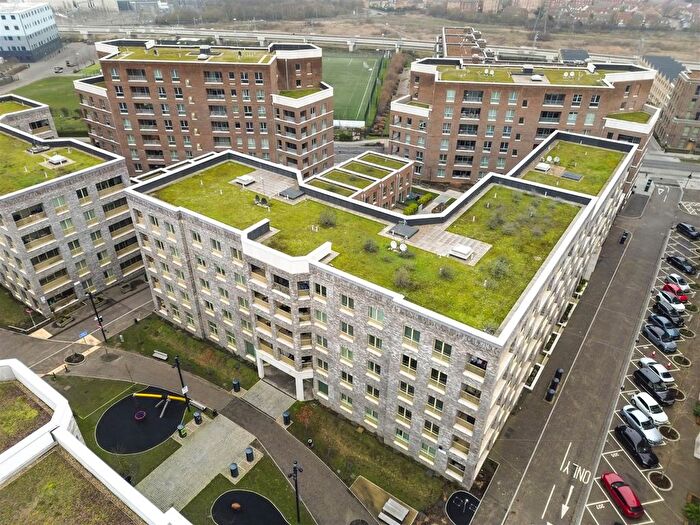 1 Bedroom Flat For Sale In Woolcott Apartments, Frogley Park, IG11