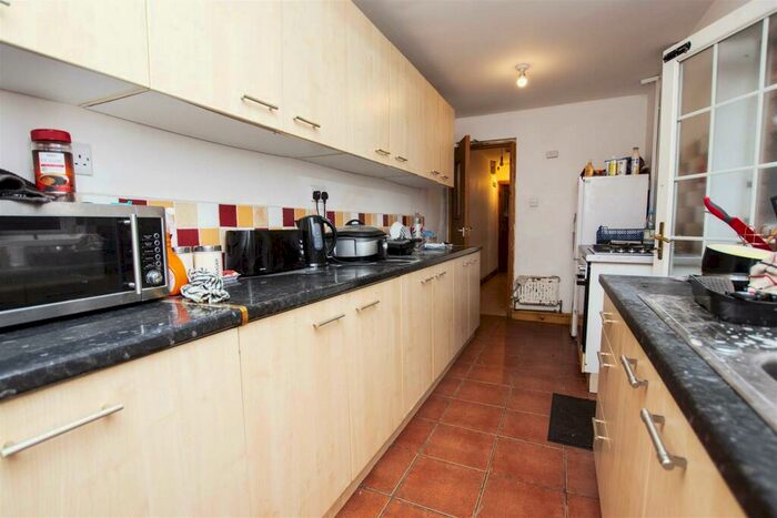 6 Bedroom House To Rent In Hubert Road, Birmingham, B29