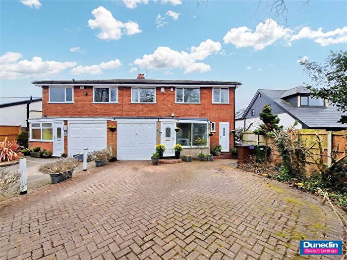 4 Bedroom Semi-Detached House For Sale In Gunner Lane, Rubery, Birmingham, B45