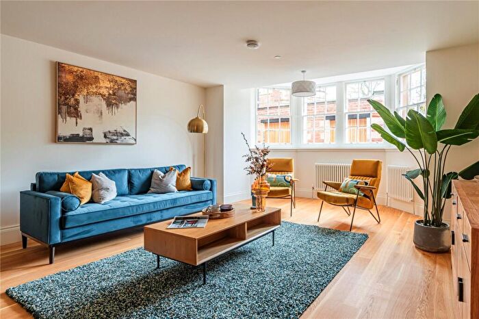 2 Bedroom Apartment To Rent In Sassoon Grove, Edinburgh, Midlothian, EH10