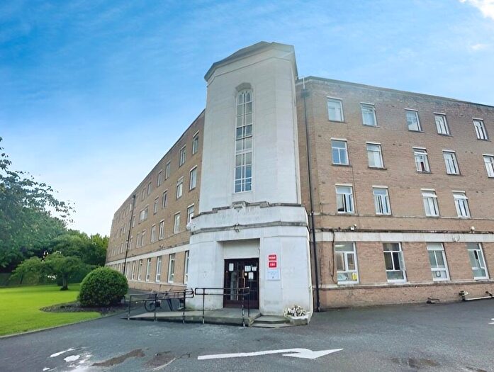 1 Bedroom Apartment For Sale In Demesne Road, Manchester, Greater Manchester, M16