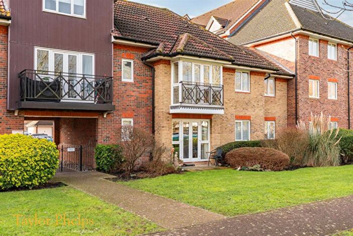 2 Bedroom Apartment For Sale In Sommers Court, Ware - Larger Style Ground Floor, SG12