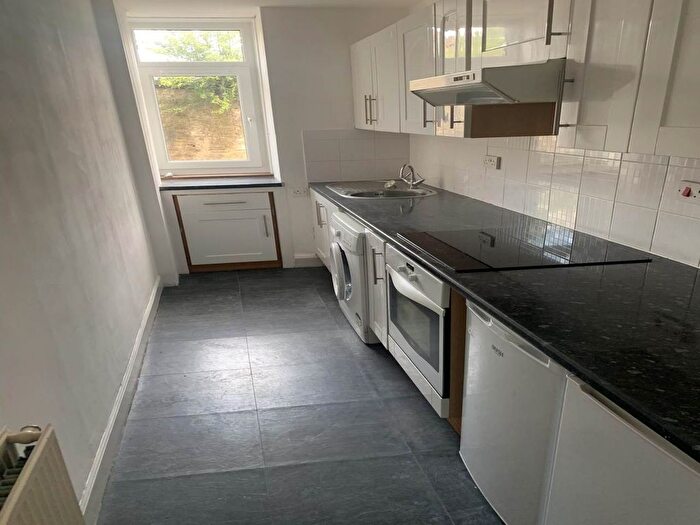 1 Bedroom Flat To Rent In Springhill, Dundee, DD4