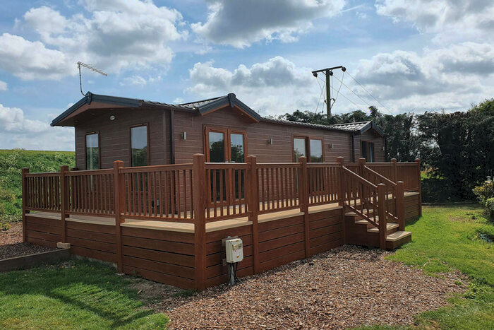 1 Bedroom Park Home For Sale In Bedford Bank, Wisbech, PE14