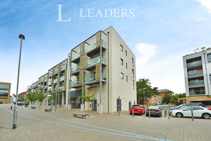 2 Bedroom Apartment For Sale In Cunard Square, Chelmsford, Essex, CM1