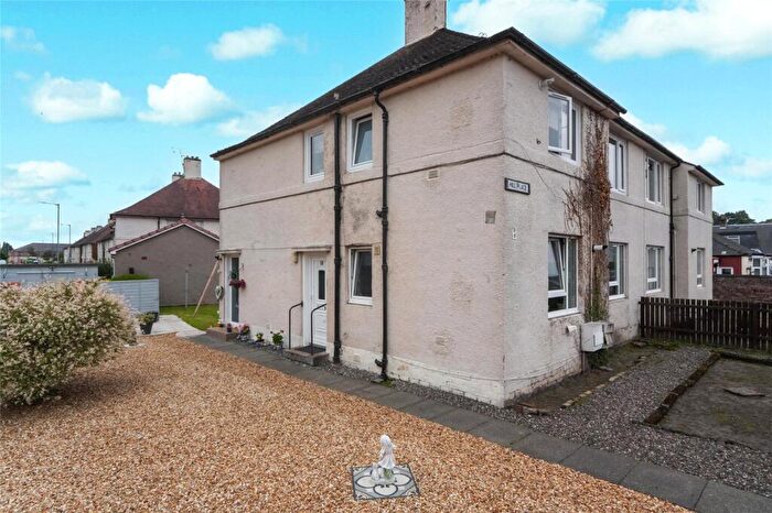 2 Bedroom Flat For Sale In Hill Place, Alloa, Clackmannanshire, FK10