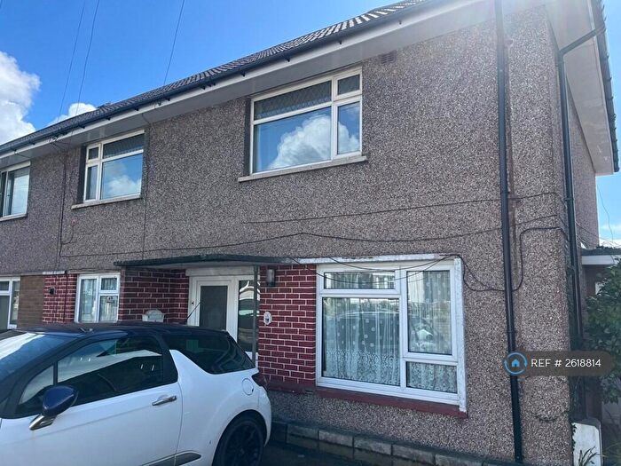 2 Bedroom Flat To Rent In Chestnut Way, Bridgend, CF31