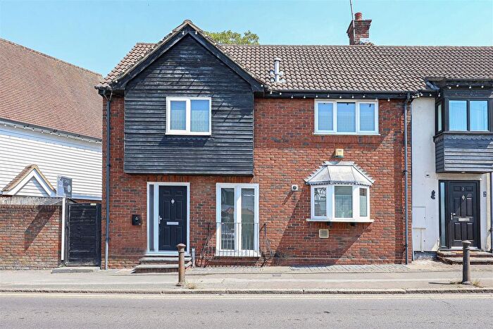3 Bedroom Semi-Detached House For Sale In Market Place, Abridge, Essex, RM4