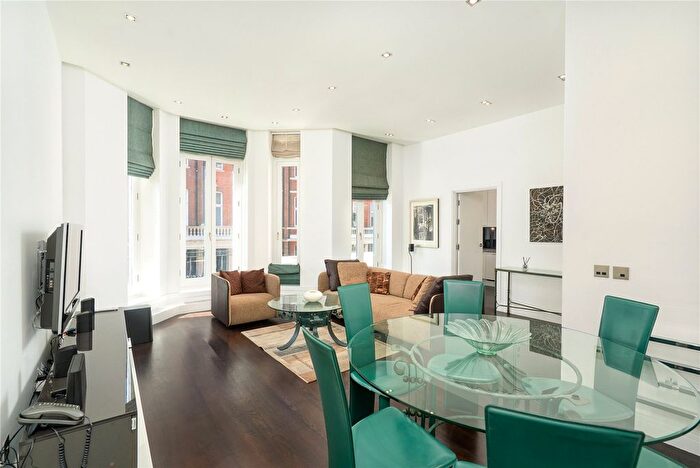1 Bedroom Flat To Rent In Park Street, Mayfair, London, W1K