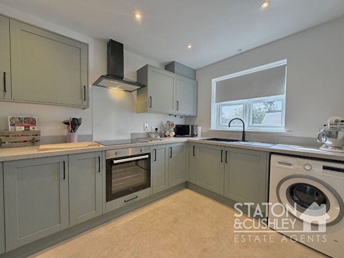 3 Bedroom End Of Terrace House For Sale In Caunton Close, Meden Vale, NG20