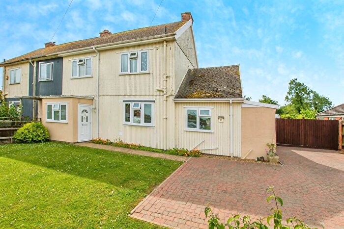 3 Bedroom Semi-Detached House For Sale In Station Avenue, Murrow, Wisbech, PE13