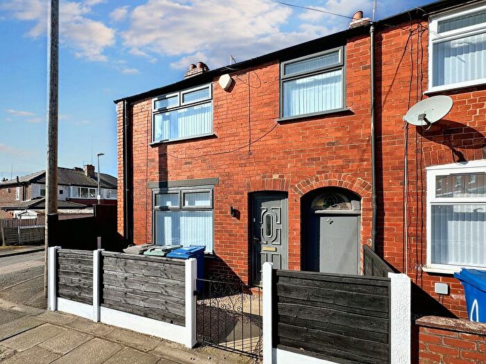 3 Bedroom Terraced House To Rent In Holyrood Road, Prestwich, M25