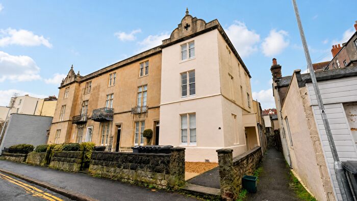 1 Bedroom Studio To Rent In South Terrace, Weston-Super-Mare, BS23