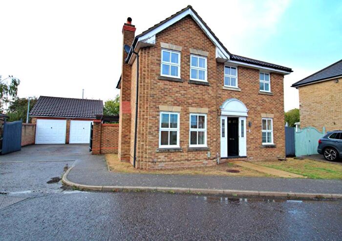 4 Bedroom Detached House For Sale In Kitchen Field, Marks Farm, Braintree, CM7