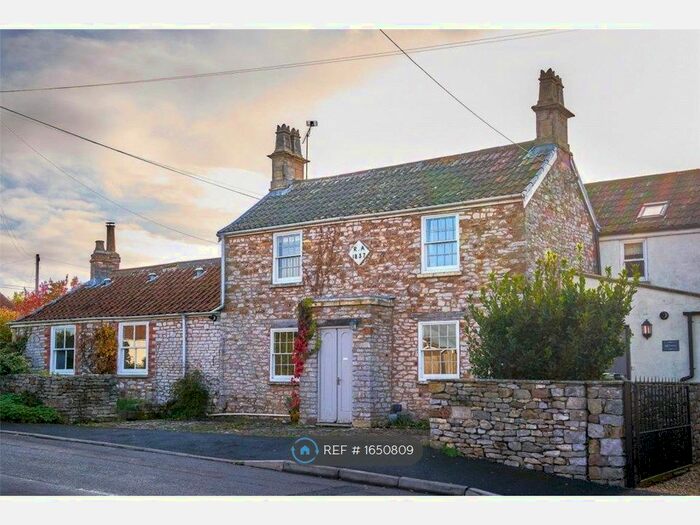 4 Bedroom Detached House To Rent In The Square, Alveston, Bristol, BS35