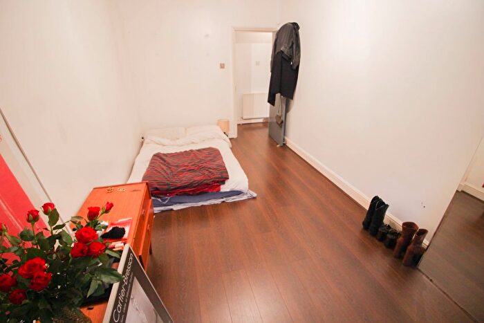 1 Bedroom Flat To Rent In Glading Terrace, Stoke Newington, N16