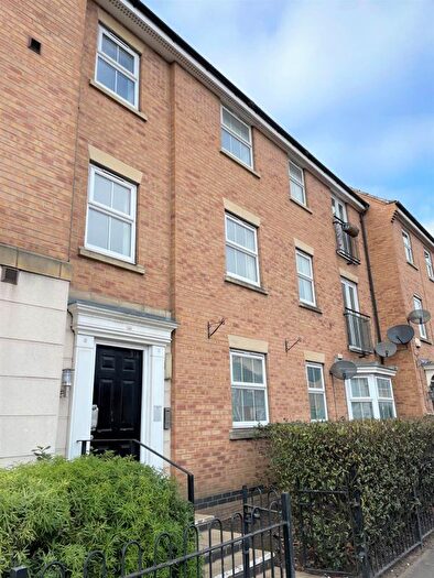 2 Bedroom Flat To Rent In Ashgate Road, Hucknall, NG15