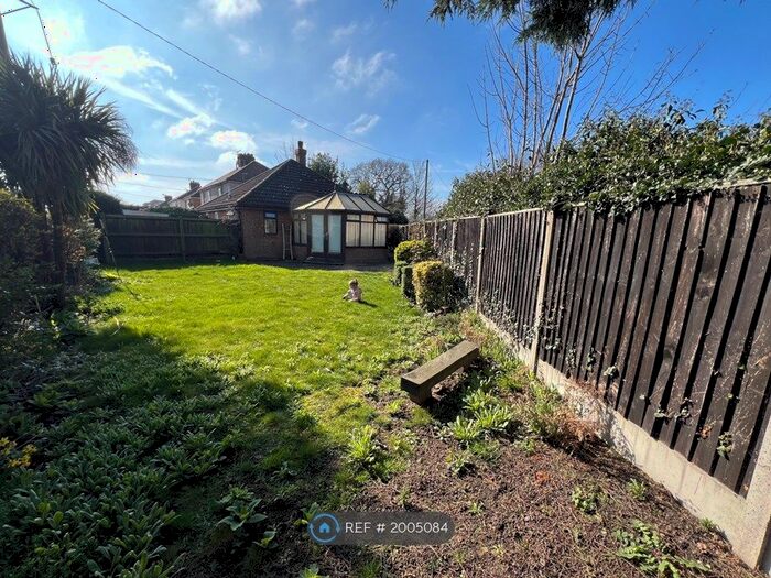 3 Bedroom Bungalow To Rent In Winstree Road, Stanway, Colchester, CO3