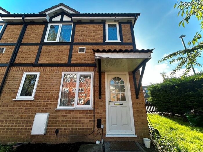 1 Bedroom Terraced House To Rent In Primrose Close, Wallington, SM6