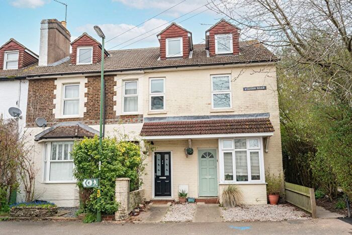 2 Bedroom Maisonette To Rent In Station Road, Horsham, RH13