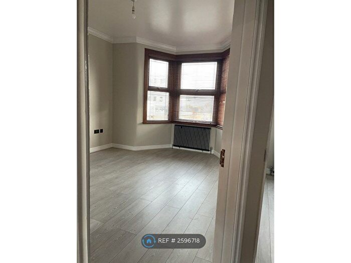 3 Bedroom Terraced House To Rent In Perth Road, Ilford, IG2