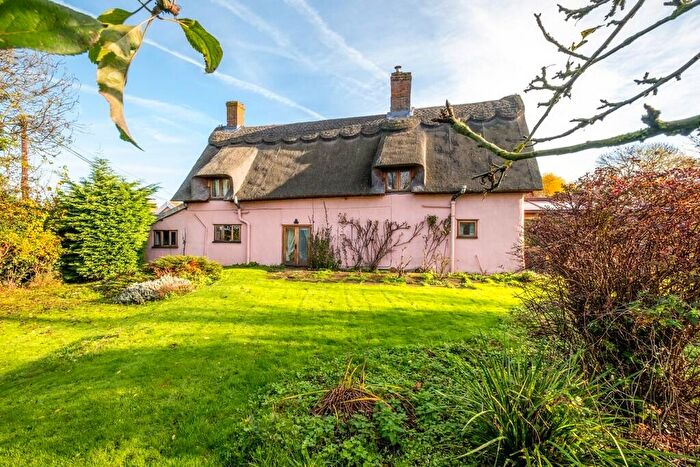 2 Bedroom Cottage For Sale In Great Moulton, Norwich, NR15