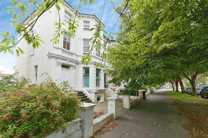 2 Bedroom Flat For Sale In The Avenue, Eastbourne, East Sussex, BN21