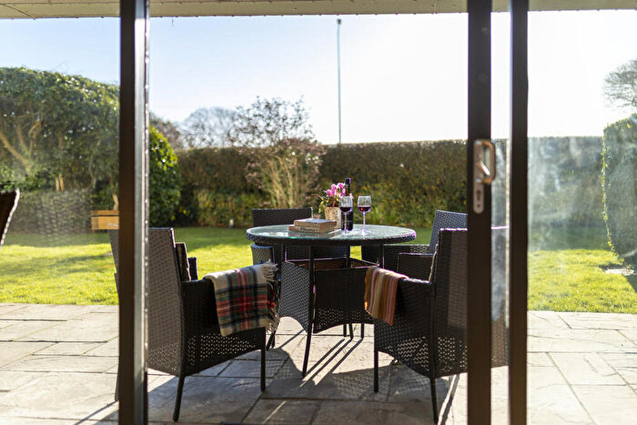 2 Bedroom Flat For Sale In Seabrook Road, Hythe, CT21