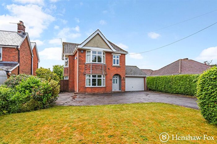 4 Bedroom Detached House For Sale In Salisbury Road, Ower, Hampshire, SO51