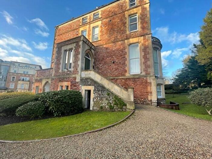 2 Bedroom Flat To Rent In Pembroke Road, Clifton, Bristol, BS8