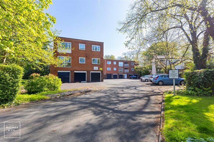 1 Bedroom Apartment For Sale In The Beeches, Sandwich Road, Eccles, M30