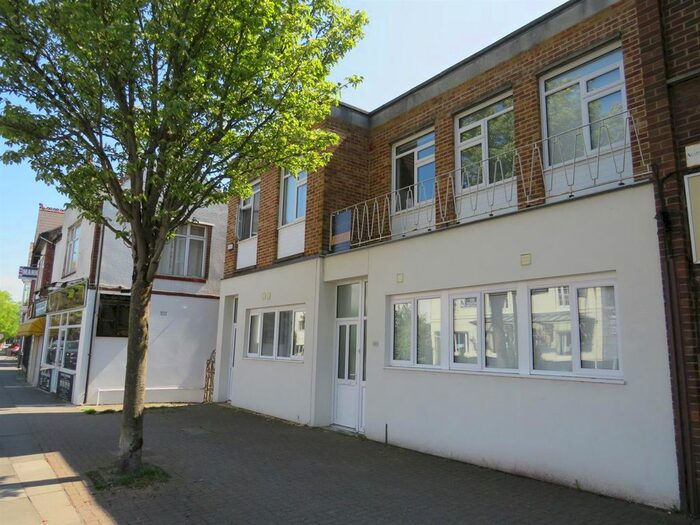2 Bedroom Flat To Rent In Havant Road, Drayton, Portsmouth, PO6